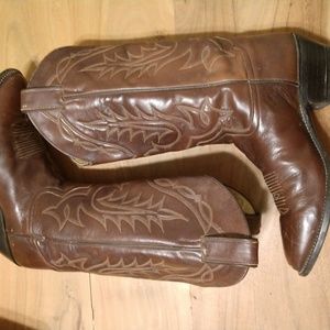 Tony lama boots size 8